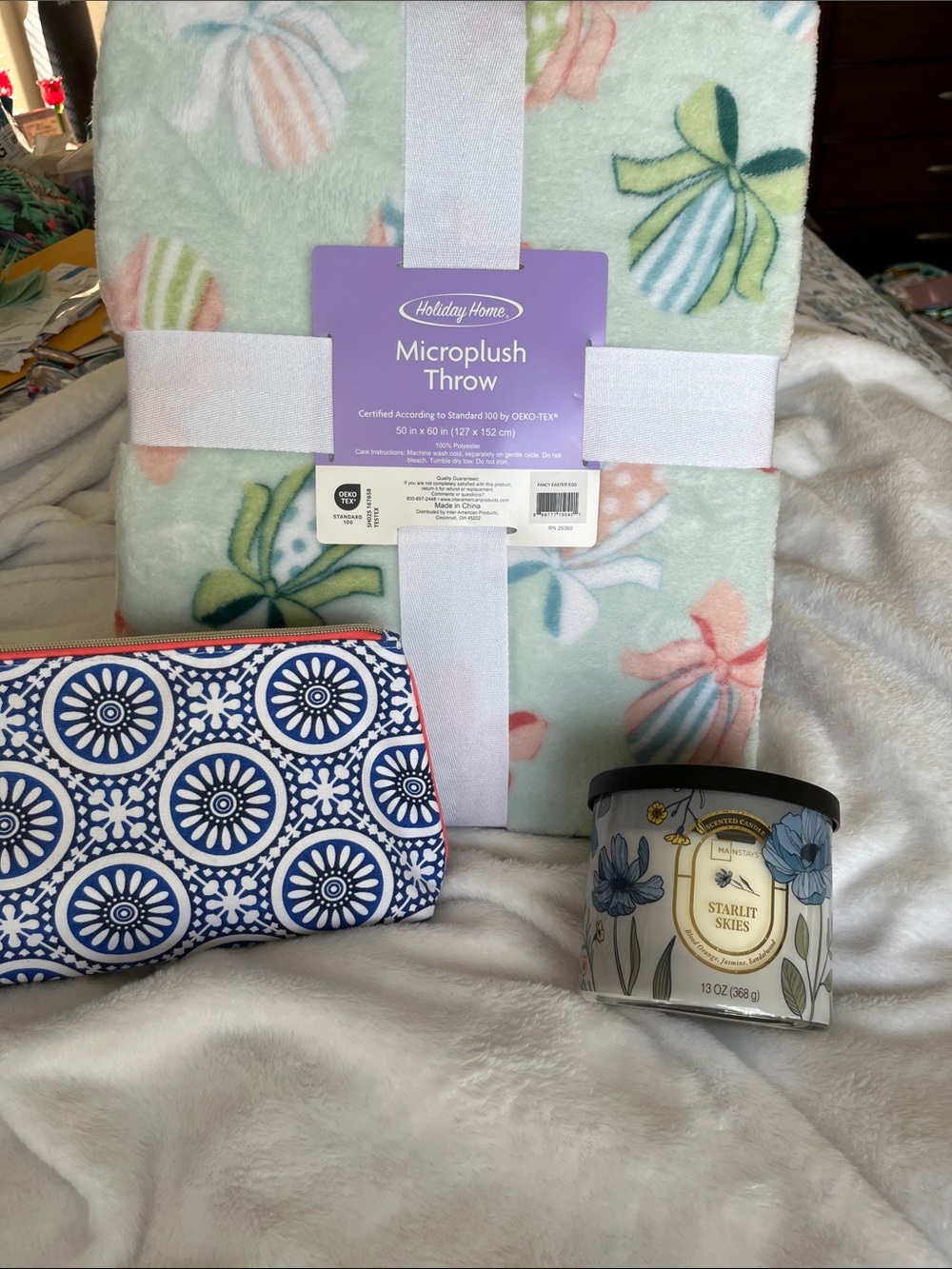 Holiday Home Microlplush Throw Blanket in Pastel Mint Floral